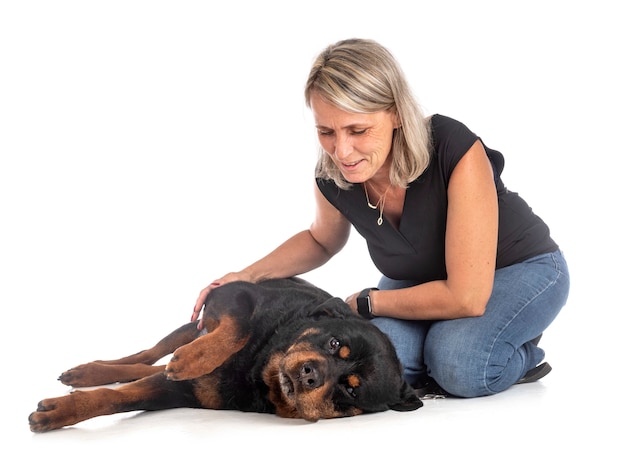 Rottweiler en vrouw