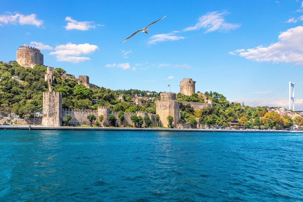 Roumeli hissar castello dal bosforo dritto istanbul turchia