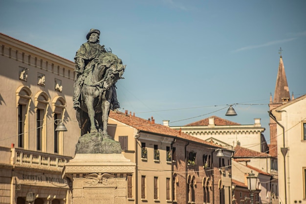 Statua del cavallo di rovigo