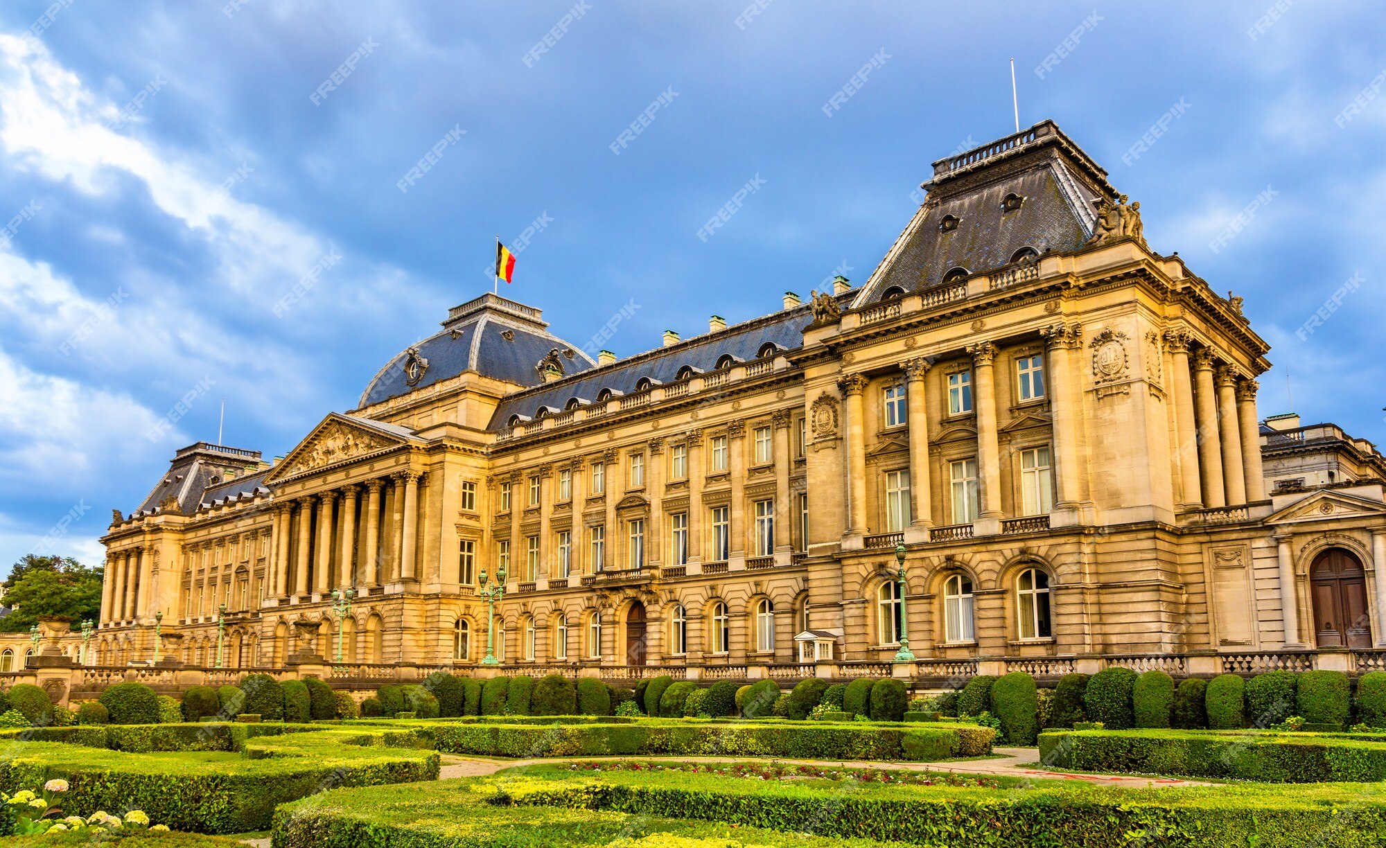 File:Royal Palace of Brussels (8132630420).jpg - Wikimedia Commons