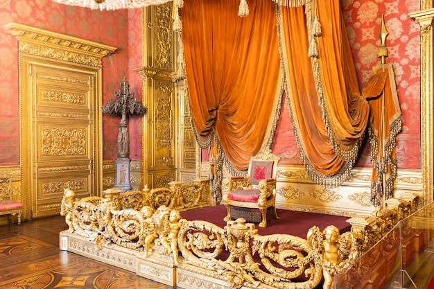 Royal Palace Throne Room 1860년경의 고급스럽고 우아한 고대 인테리어