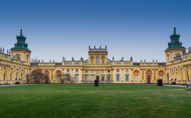 Photo royal wilanow palace in warsaw ancient architecture facade view