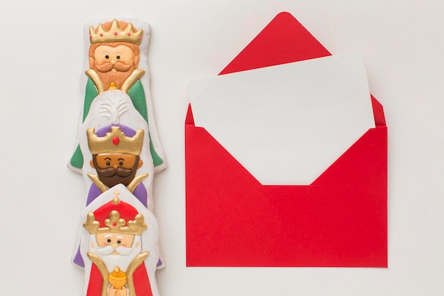 Royalty biscuit edible figurines and stationery envelope