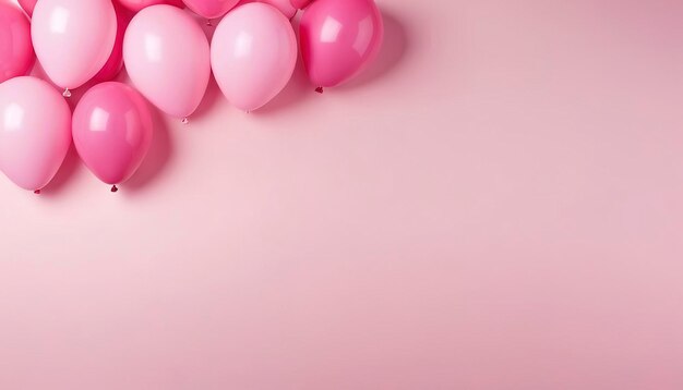 Roze ballonnen met achtergrond met kopieerruimte