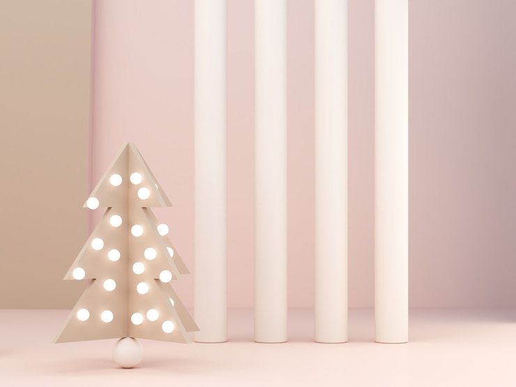 Roze crème vormen en kerstboom op een pastel kleur abstracte achtergrond