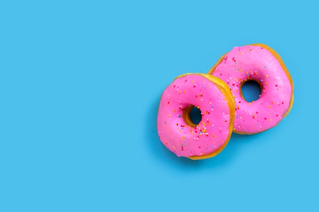 Roze donuts geïsoleerd