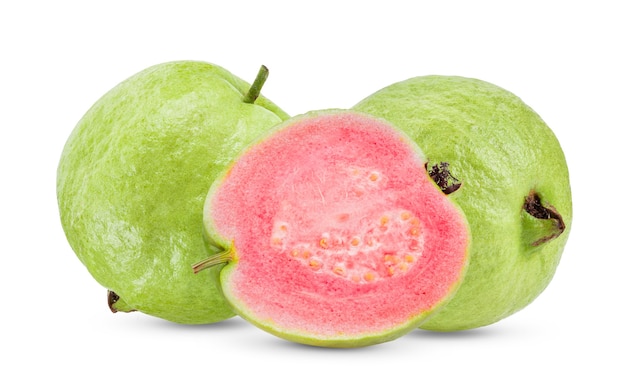 Roze Guavefruit dat op witte achtergrond wordt geïsoleerd