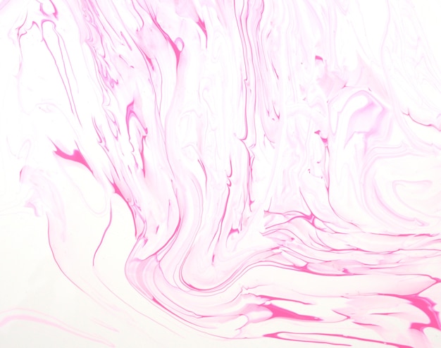 Roze pastel en witte vloeibare marmeren textuur. Handgemaakte acryl kleuren abstracte achtergrond.