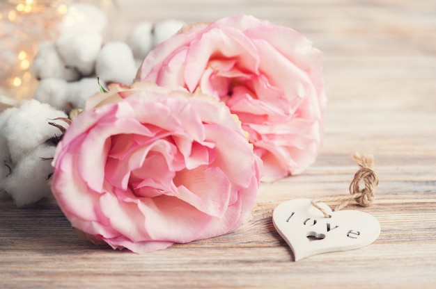 Foto roze rozen, witte breuk