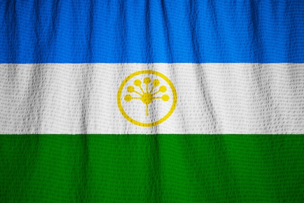 Ruffled vlag van Bashkortostan waait in de wind