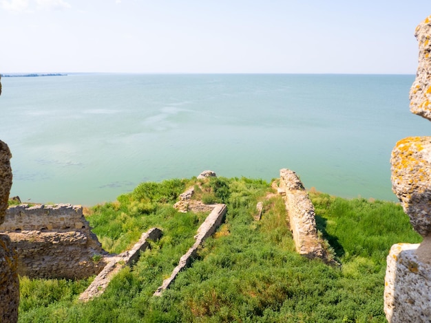 Ruïnes van de citadel van het fort bilhoroddnistrovskyi