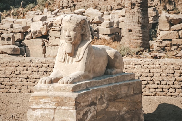 Ruïnes van de Egyptische Karnak-tempel, het grootste openluchtmuseum in Luxor