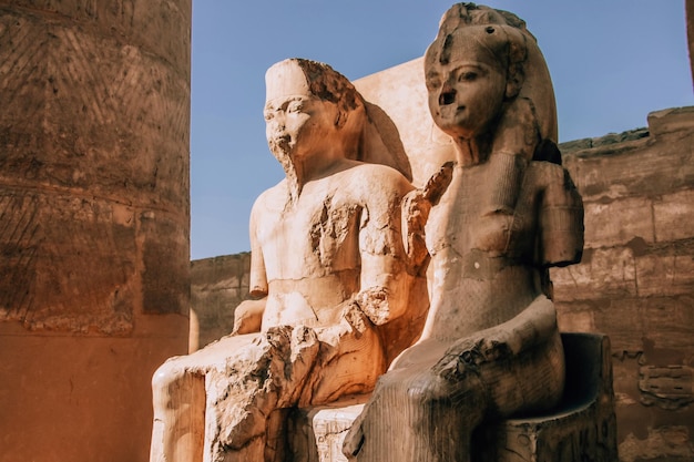 Ruïnes van de egyptische karnak-tempel, het grootste openluchtmuseum in luxor