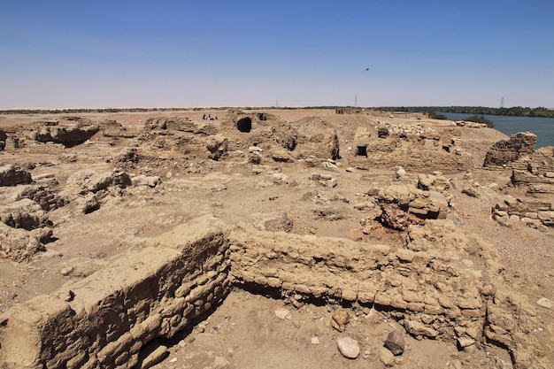 Ruïnes van de oude Egyptische tempel op Sai-eiland, Nubia, Sudan