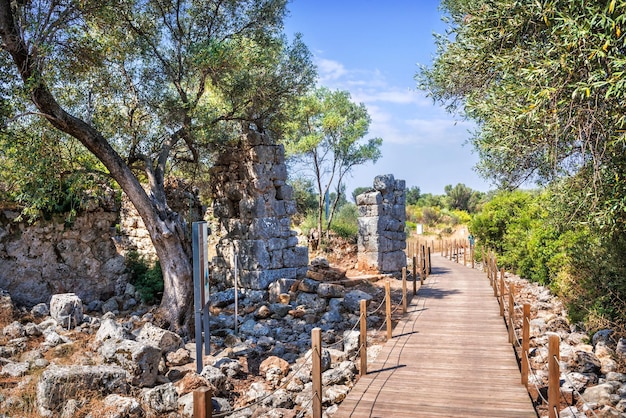 Ruïnes van de oude stad op het eiland Cleopatra Sedir eiland Egeïsche zee Marmaris Turkije