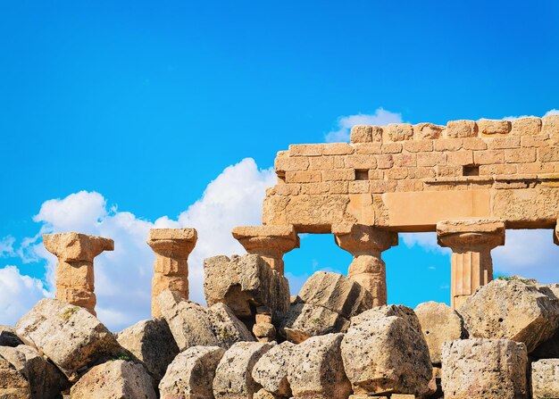 Ruïnes van Dorische Akropolis en Tempel in Selinunte op Sicilië, Italië