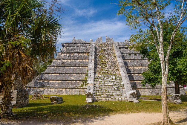 Ruïnes van El Osario-piramide Chichen Itza Yucatan Mexico Maya-beschaving