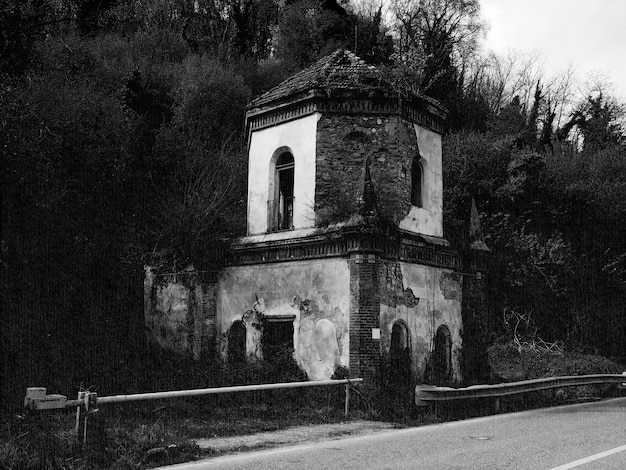 Ruïnes van gotische kapel in Chivasso, Italië