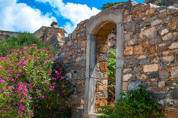 Foto ruïnes van het fort van spinalonga