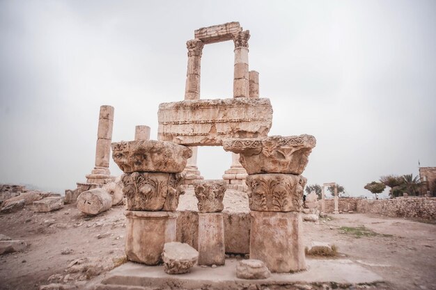 Photo the ruins of the ancient city of the desert