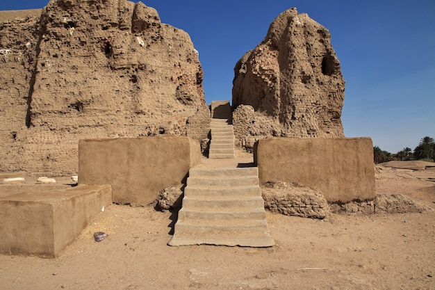 Rovine dell'antico tempio egizio a sesebi, sudan