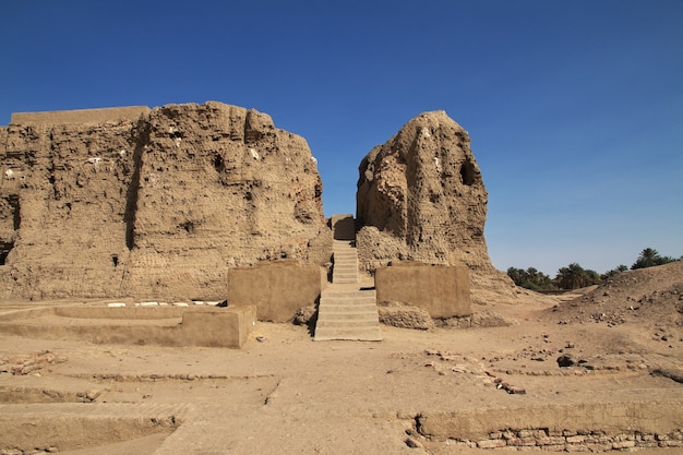 スーダン、セセビの古代エジプト寺院の遺跡