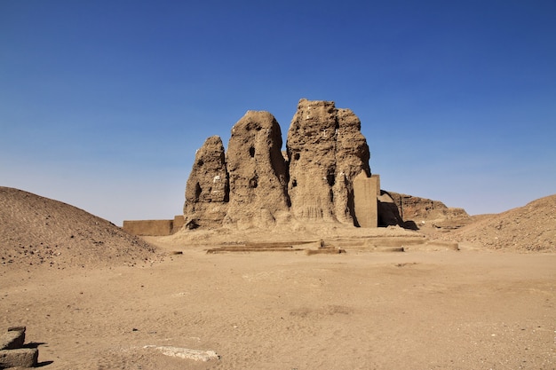 Rovine dell'antico tempio egizio a sesebi, sudan