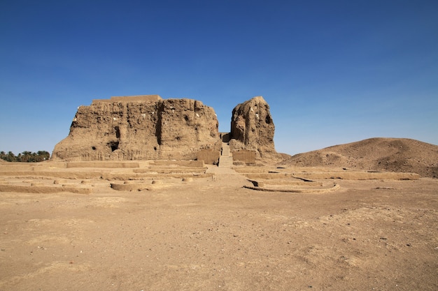 スーダン、セセビの古代エジプト寺院の遺跡