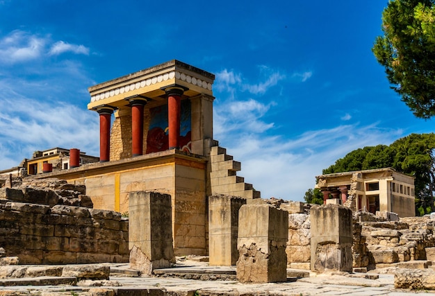 Foto rovine di knoss un'antica città sulla creta grecia