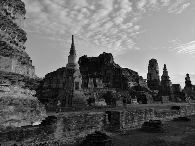 Photo ruins of temple against sky