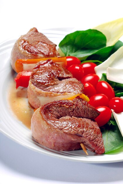 Rump steak salad tomato lettuce Picanha