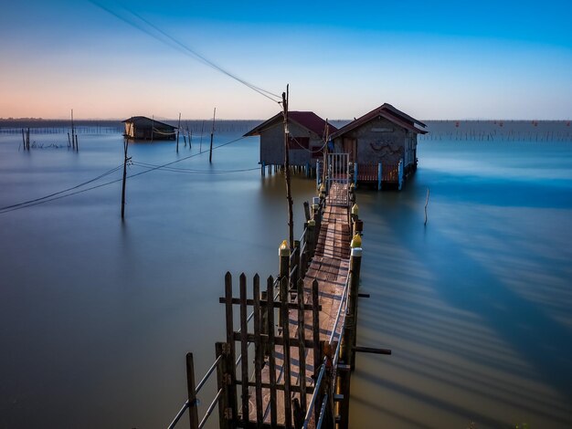 Foto alloggio rurale sul lago con una bellissima atmosfera la sera