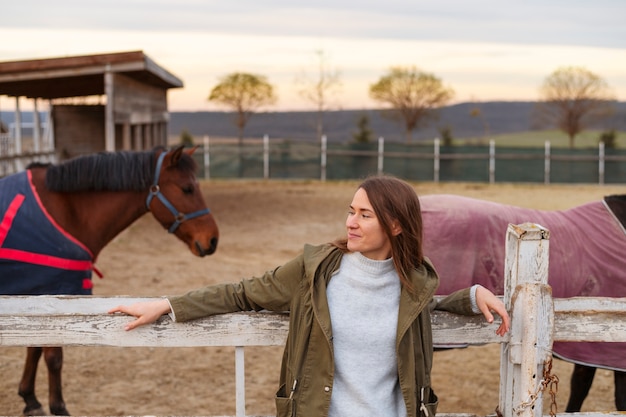 Photo rural life lifestyle growing horses