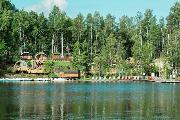 Фото Россия деревня выдрино теплые озера 12 сентября 2022 г. бильбо туристическая деревня маленькие гостевые домики