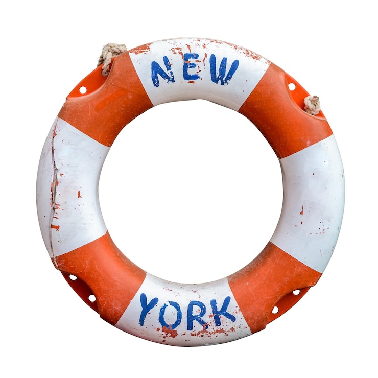 Photo a rustic old lifebuoy or life preserver from a ferry in new york city usa