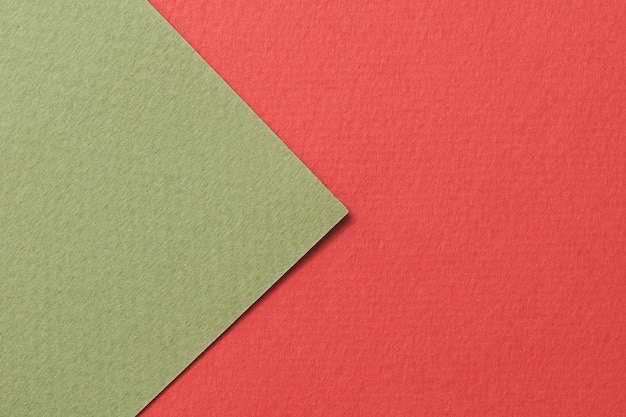 Ruw kraftpapier achtergrondpapier textuur rood groen kleuren Mockup met kopieerruimte voor tekst