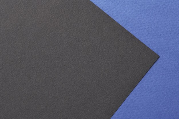Ruwe kraftpapier achtergrondpapier textuur zwart blauwe kleuren Mockup met kopieerruimte voor tekst