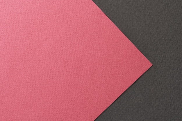 Ruwe kraftpapier achtergrondpapier textuur zwart rood kleuren Mockup met kopieerruimte voor tekst