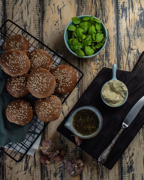 rye buns with garlic