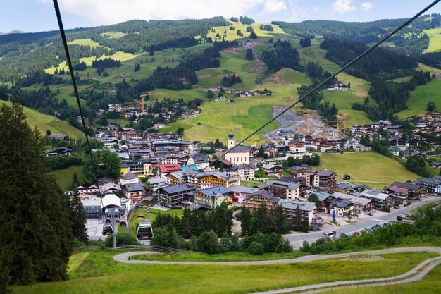 Вид с воздуха на Заальбах с канатной дороги Schattberg XPress Austria