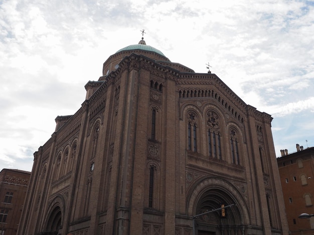 Sacro Cuore vertaal Heilige Hartkerk in Bologna