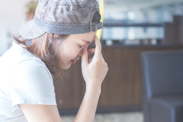 Photo sad girl, unhappy asian woman