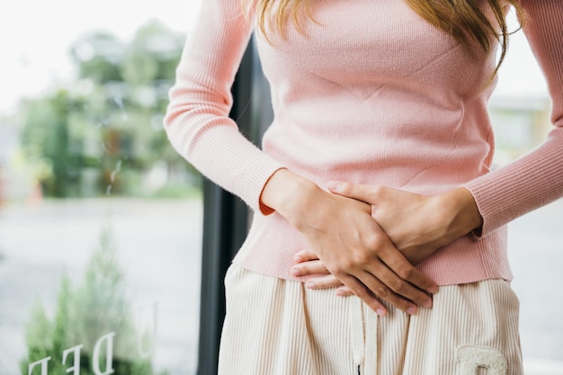 Sad Woman Buikpijn van de menstruatie