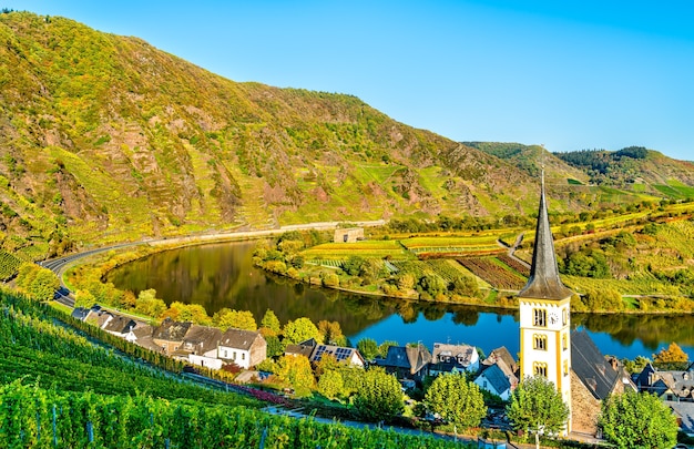 Saint Lawrence Church at the Bow of the Moselle river in Germany