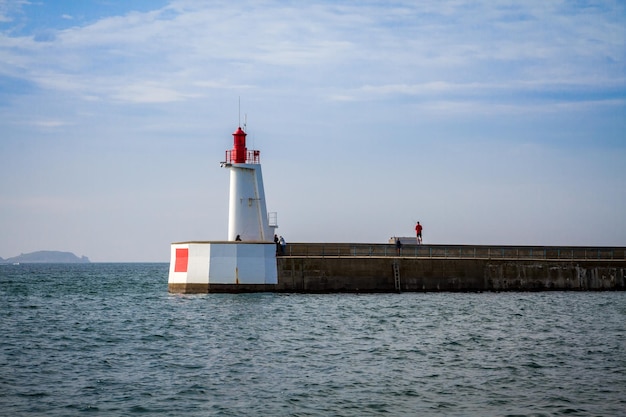 Saint-Malo vuurtoren en havenpijler, Bretagne, Frankrijk