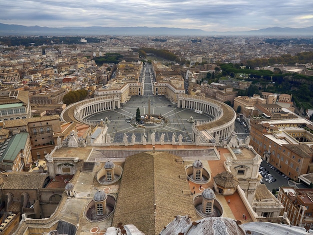 サンピエトロ大聖堂ローマの屋上詳細からの眺め