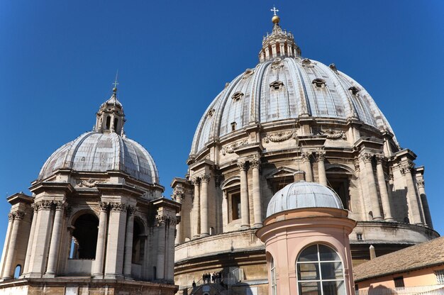 Photo saint peters basilica dome vatican city