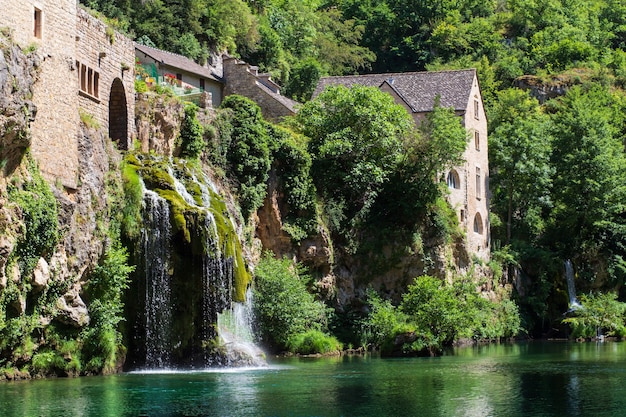 SaintChelyduTarn village and cascade