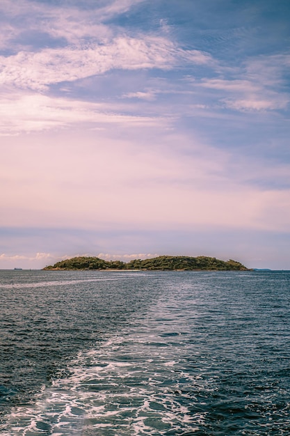 Sak eiland Koh Sak Prachtige zee bij Chonburi Thailand