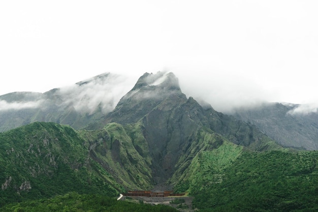 Photo sakurajima an active composite volcano in kagoshima kyushu japan called cherry blossom island